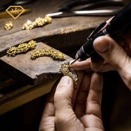 Thiết kế trang sức đá quý theo yêu cầu thiết kế riêng biệt