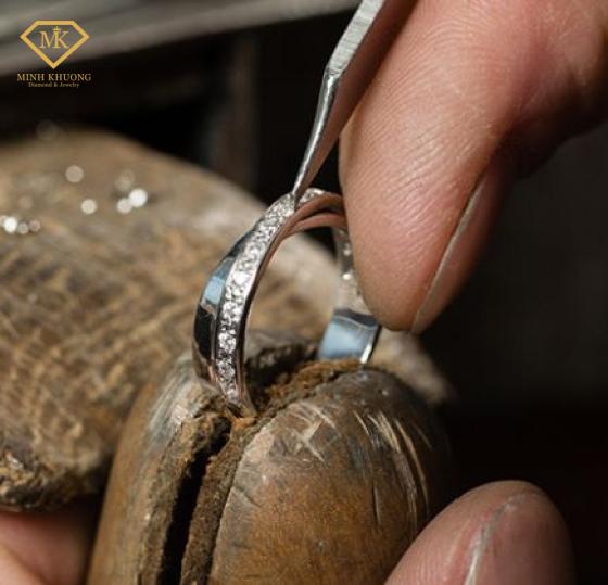 Sửa chữa nữ trang uy tín