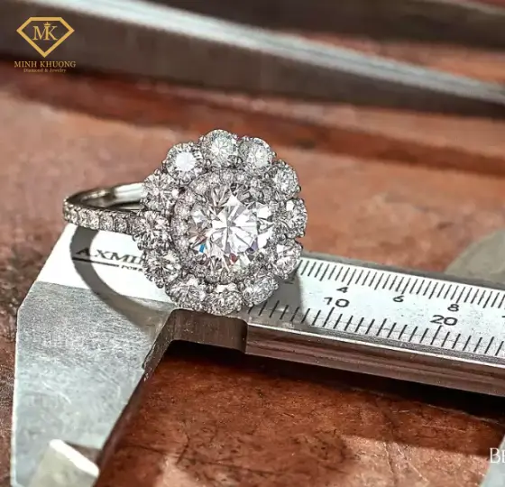nhẫn kim cương đặt theo yêu cầu