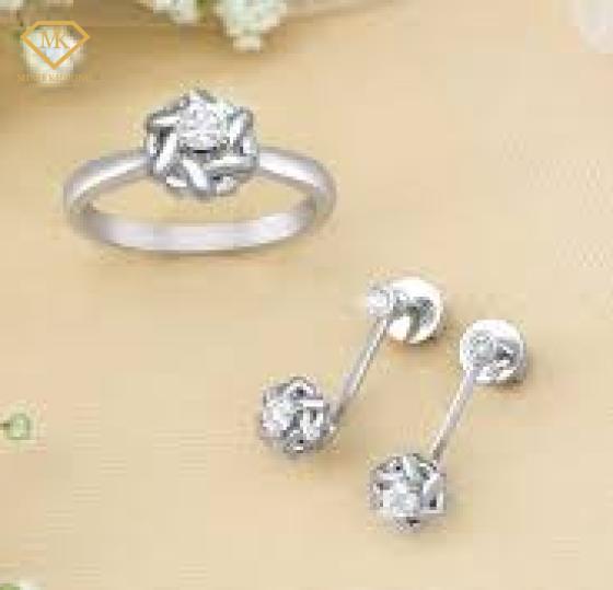 cơ sở Đổi mới mẫu nữ trang uy tín