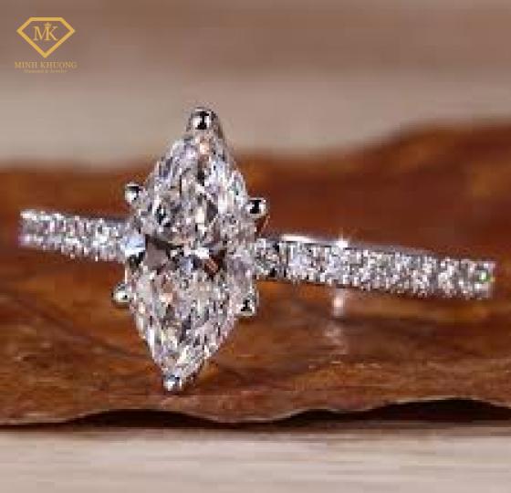 nhẫn kim cương thiết kế cắt mặt