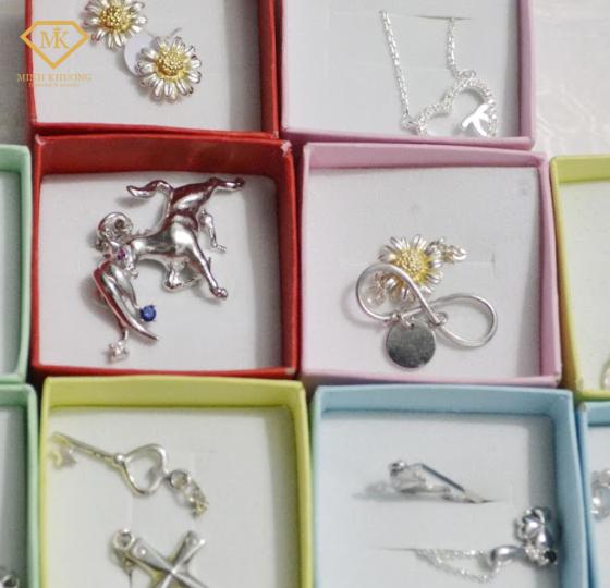Gia công trang sức theo mẫu