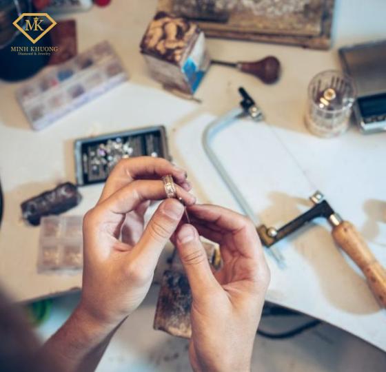 Chỉnh sửa trang sức bạc vàng