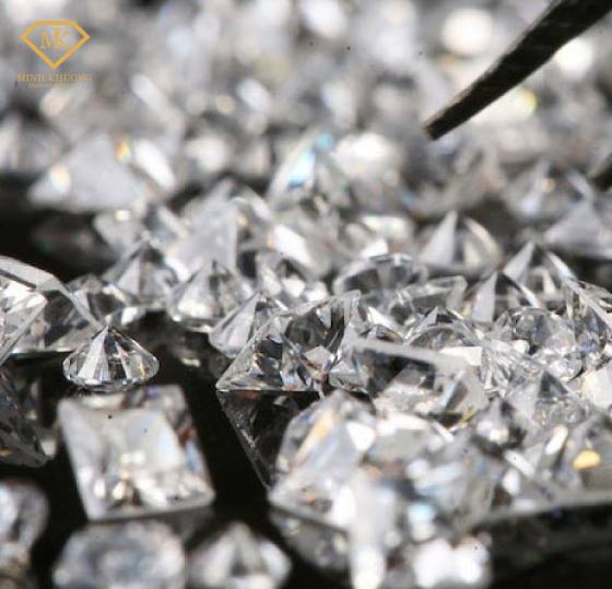 Chế t&aacute;c kim cương thi&ecirc;n nhi&ecirc;n cao cấp