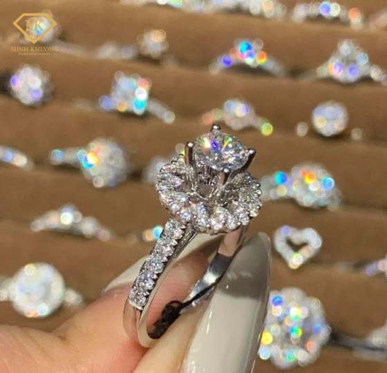 Gia c&ocirc;ng trang sức đ&iacute;nh kim cương