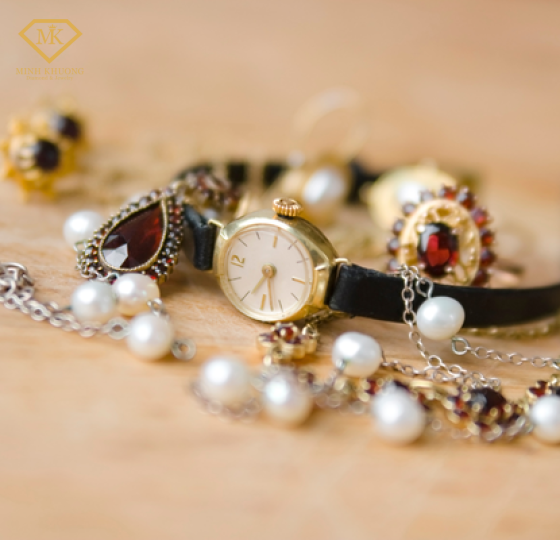 Thanh l&yacute; trang sức cũ hỏng gi&aacute; cao