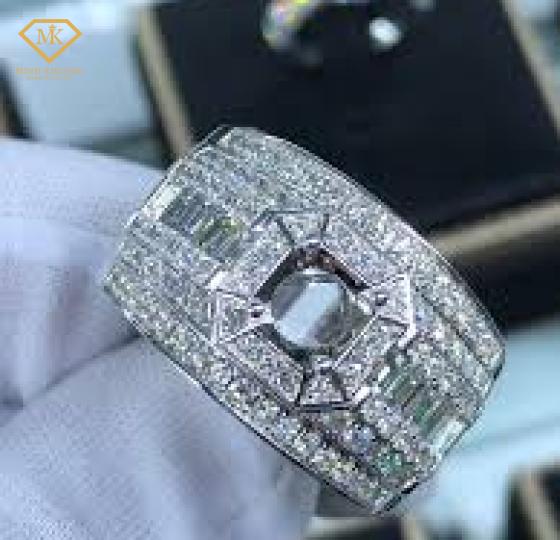 Xưởng chế t&aacute;c trang sức kim cương thi&ecirc;n nhi&ecirc;n